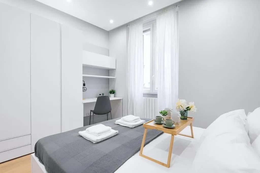 Easylife -Modern And Elegant In The Heart Of Milan Apartment 0*,