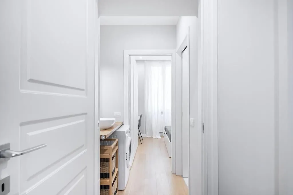 Easylife -Modern And Elegant In The Heart Of Milan Apartment 0*,  Italy