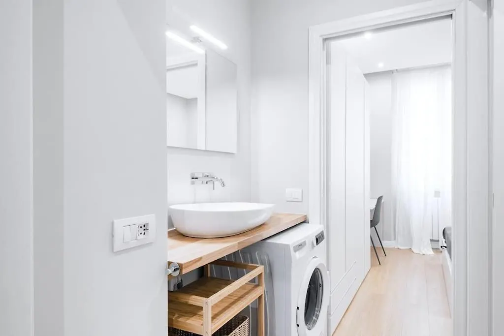 Easylife -Modern And Elegant In The Heart Of Milan Apartment 0*,