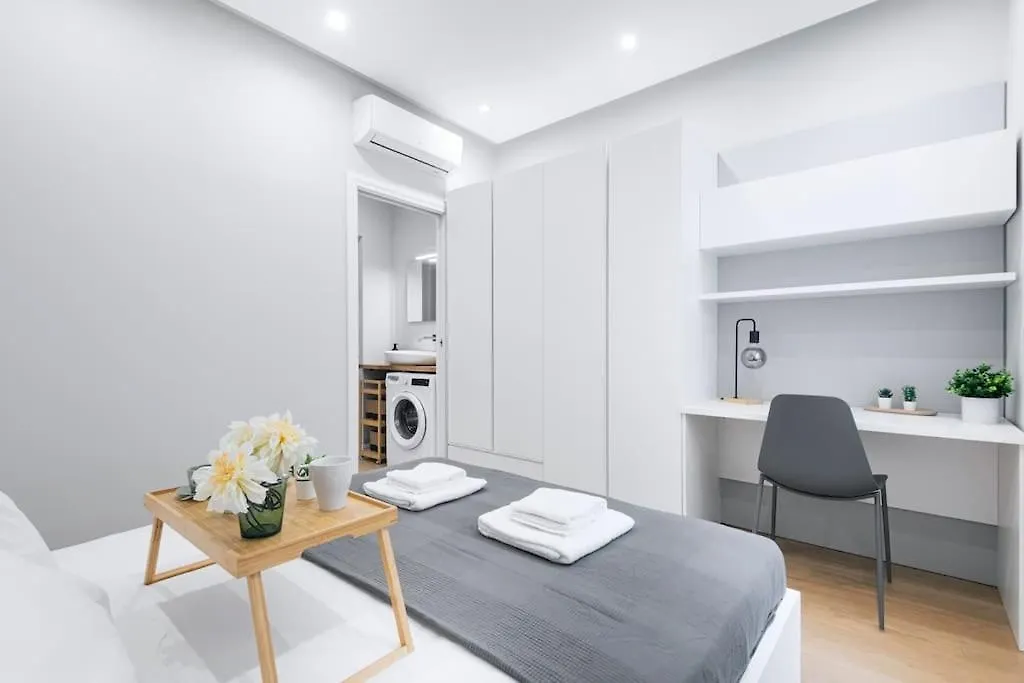 Easylife -Modern And Elegant In The Heart Of Milan Apartment