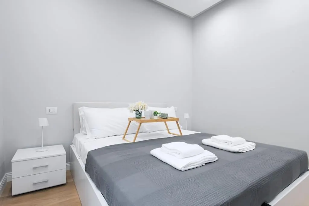 Easylife -Modern And Elegant In The Heart Of Milan Apartment Italy