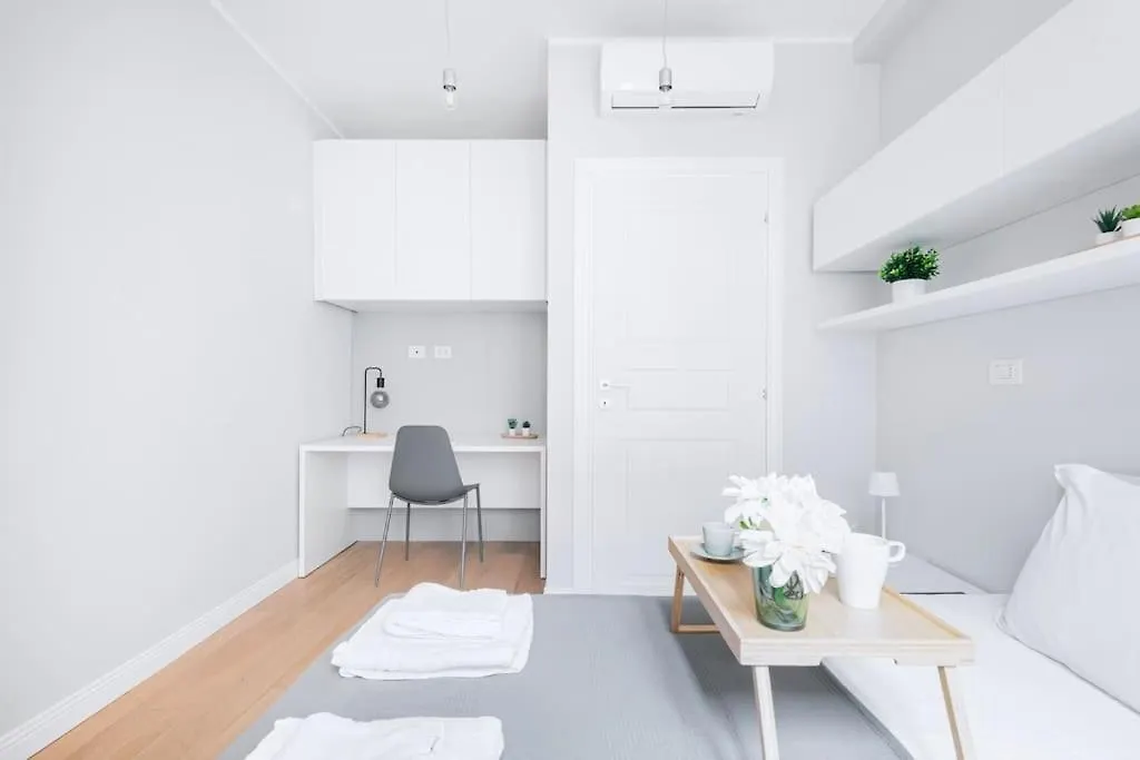 Easylife -Modern And Elegant In The Heart Of Milan Apartment 0*,