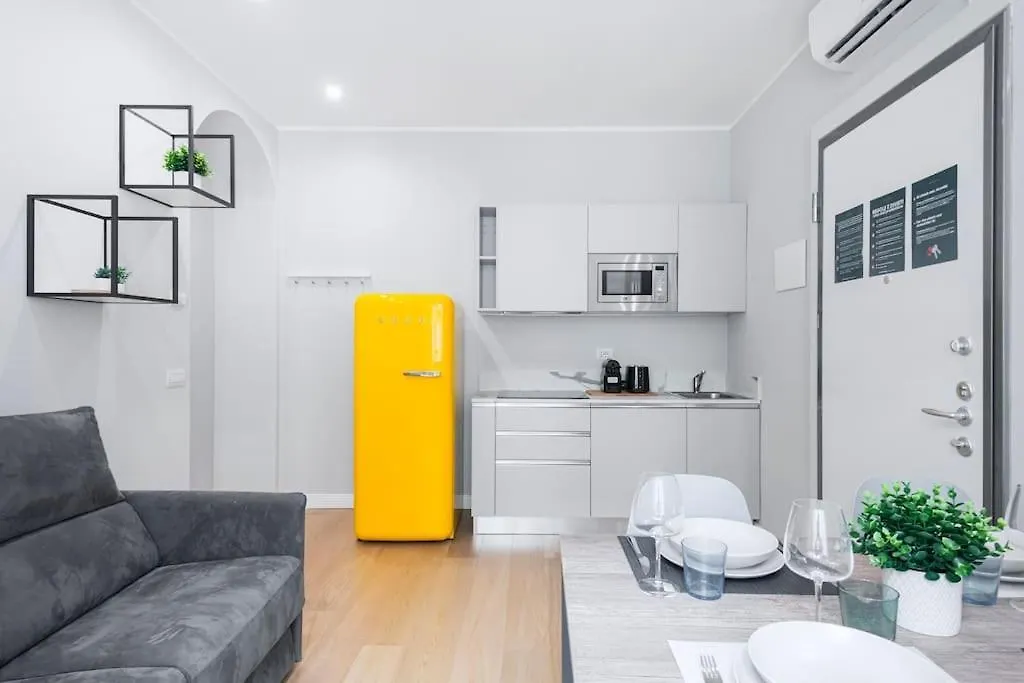 Easylife -Modern And Elegant In The Heart Of Milan Apartment