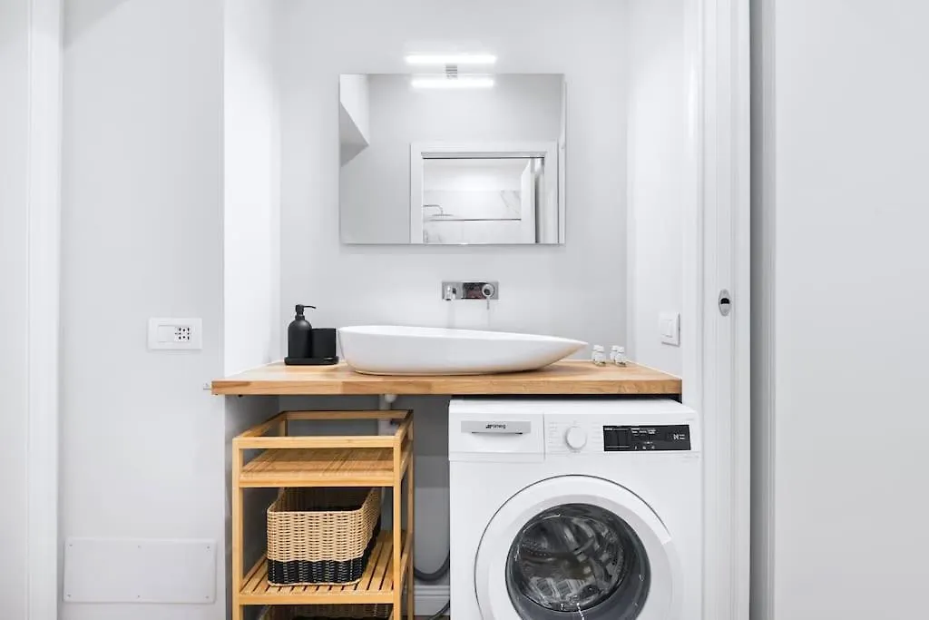 Easylife -Modern And Elegant In The Heart Of Milan Apartment